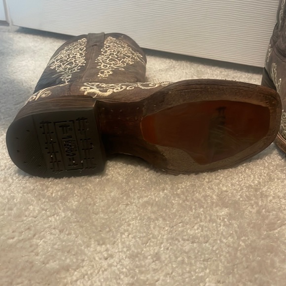 Beautiful Cowboy boots - Picture 7 of 9